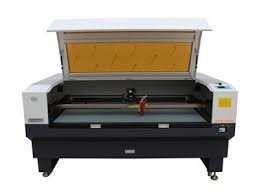 DSP CO2 Laser Engraving Cutting Machine 1.0mm X 1.0mm C02 Laser Cutter