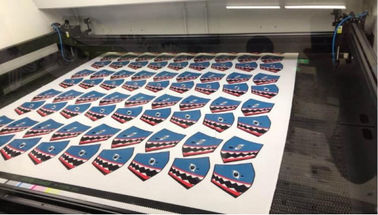 Maszyna laserowa Co2 0-600 mm / s Maszyna do cięcia laserowego Cnc Co2 1,0 mm X 1,0 mm
